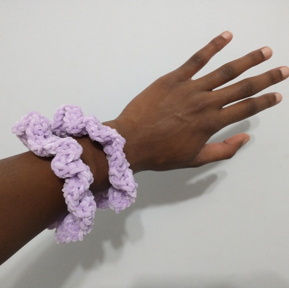 SOLD - Set of 2 Velvet Lilac Crochet Scrunchies - Picture 3 of 5